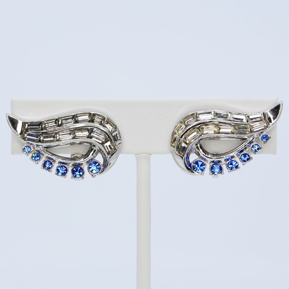 Vtg Crown Trifari Pat Pending Baguettes, Blue Rhinestones Clip-On Earrings 1950s